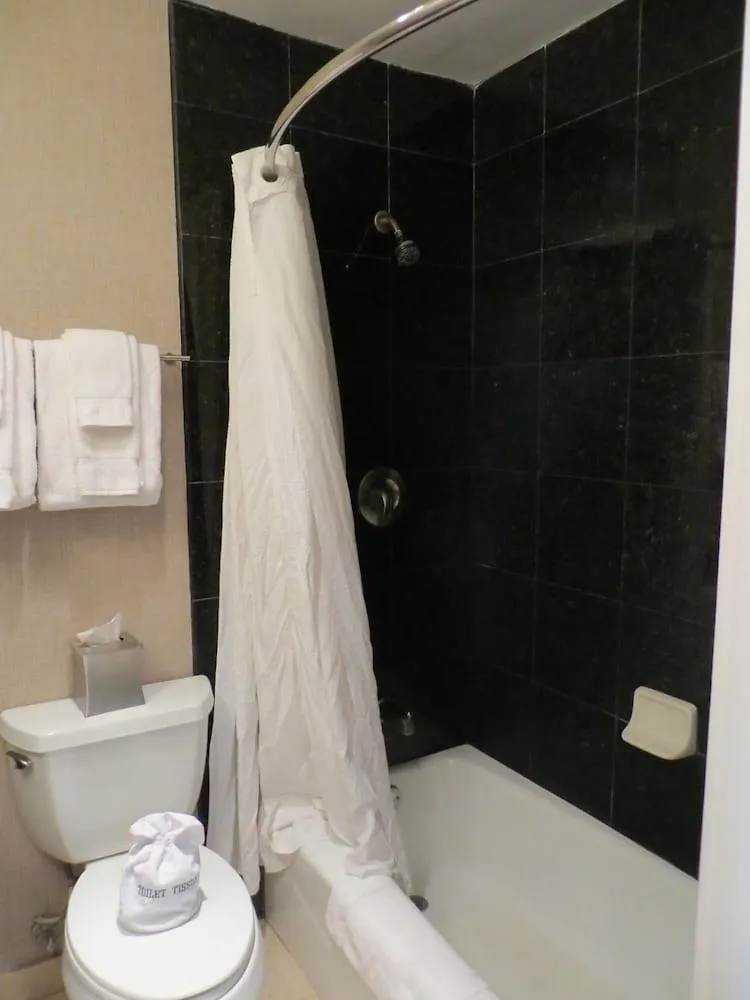 Hotel 7 Springs Inn & Suites Palm Springs