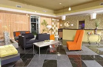 Hotel 7 Springs Inn & Suites Palm Springs