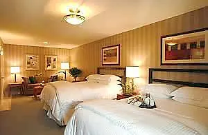 7 Springs Inn & Suites Palm Springs