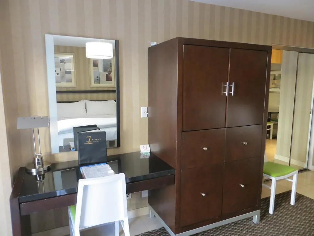 7 Springs Inn & Suites Palm Springs