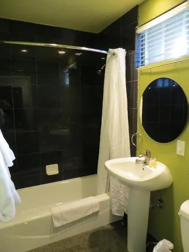 Hotel 7 Springs Inn & Suites Palm Springs