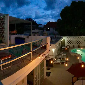 Moloch & Kro Cancún