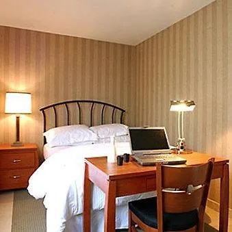 7 Springs Inn&Suites Palm Springs