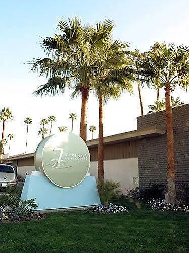 7 Springs Inn&Suites Palm Springs